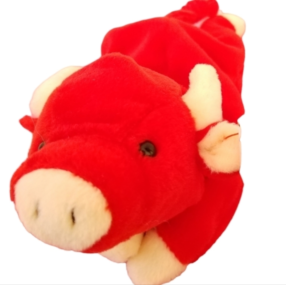 SNORT NWT Ty Beanie Babies The Red Bull Vintage